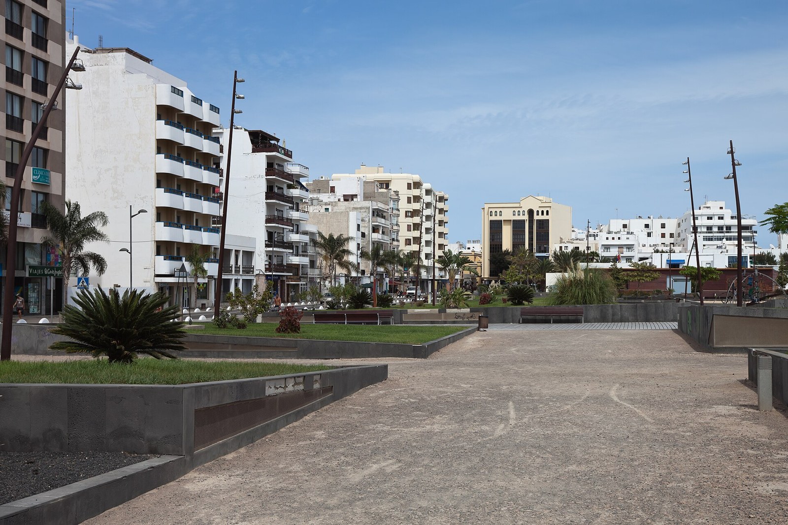 Eine offene Platzflaeche in Arrecife auf Lanzarote (Symbolbild)