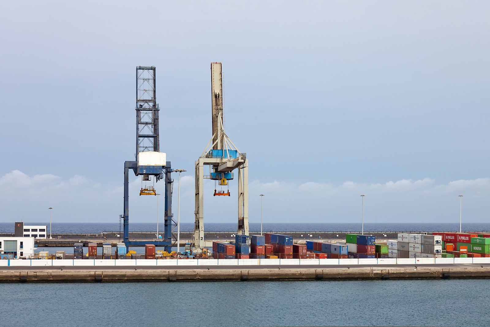 Il porto container di Arrecife, a Lanzarote (immagine simbolica)