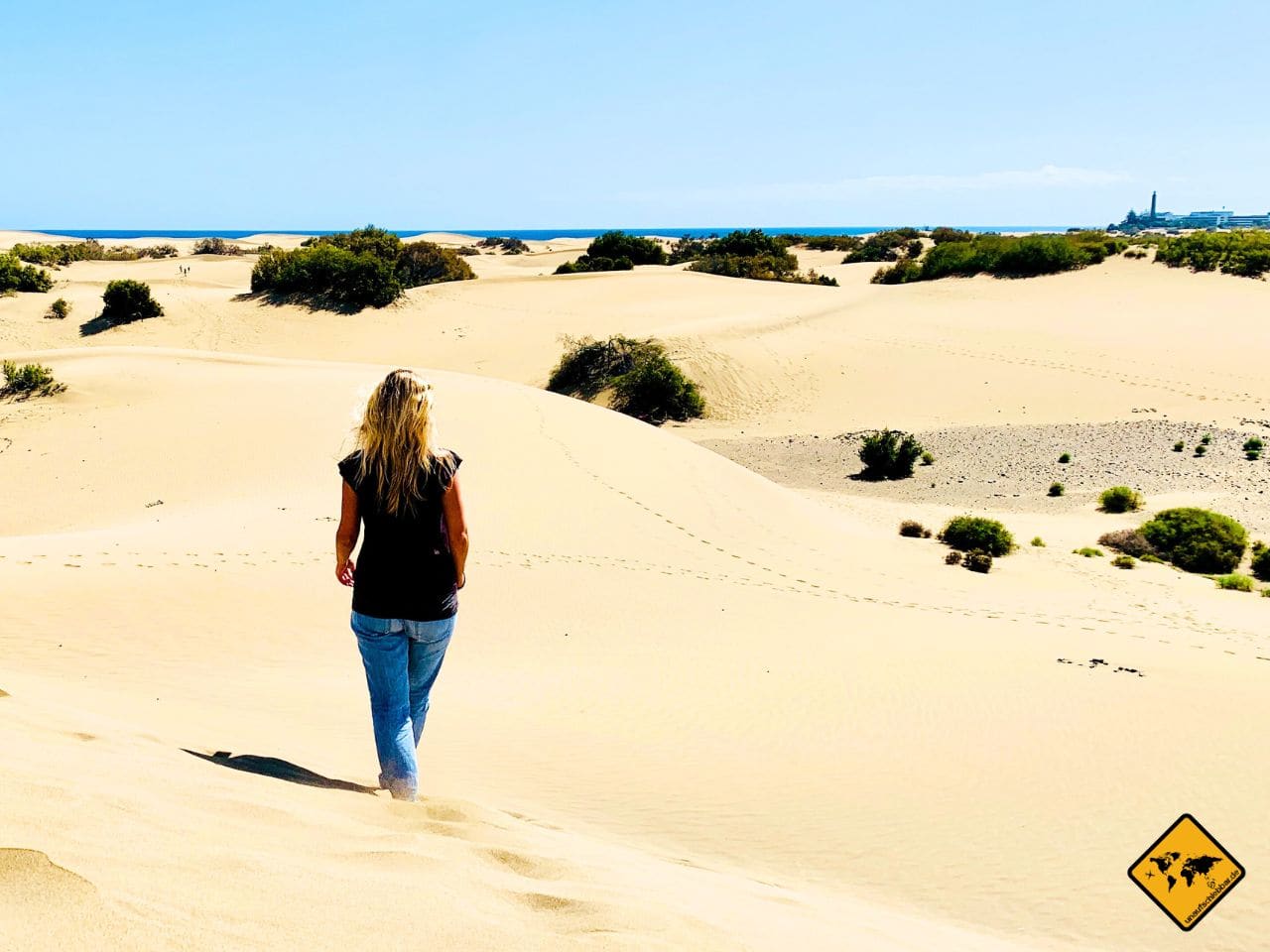 Le dune di Maspalomas con il faro al sole — Gran Canaria