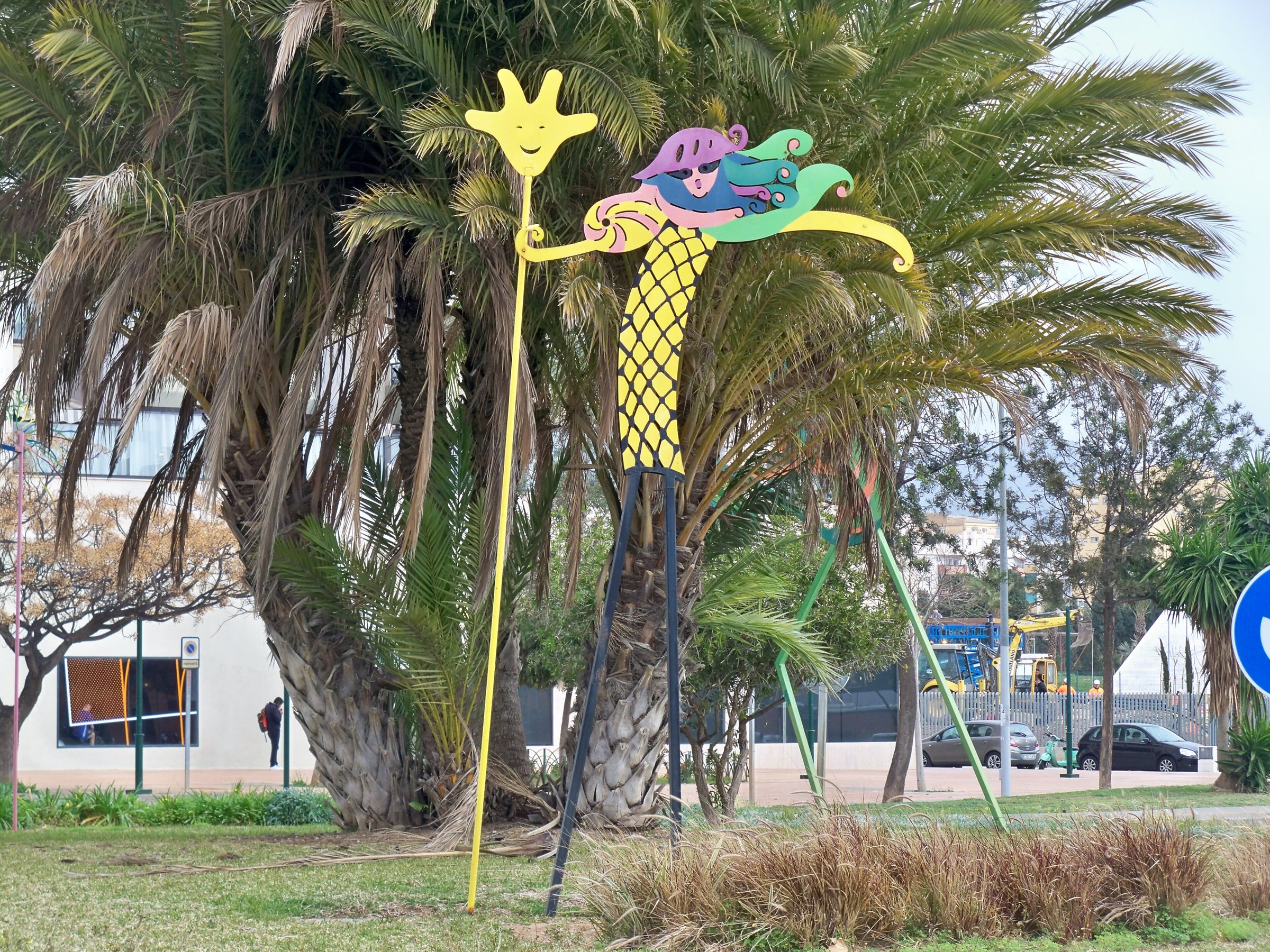 Immagine d'archivio: Sculptures by Machú Harras in Carnaval Roundabout