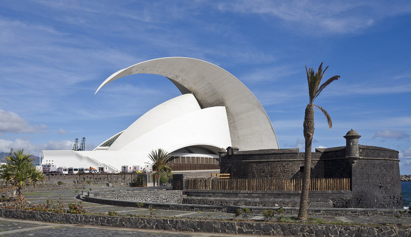 Orchestra sinfonica sul palco dell'Auditorio di Tenerife durante un concerto di musica da film
