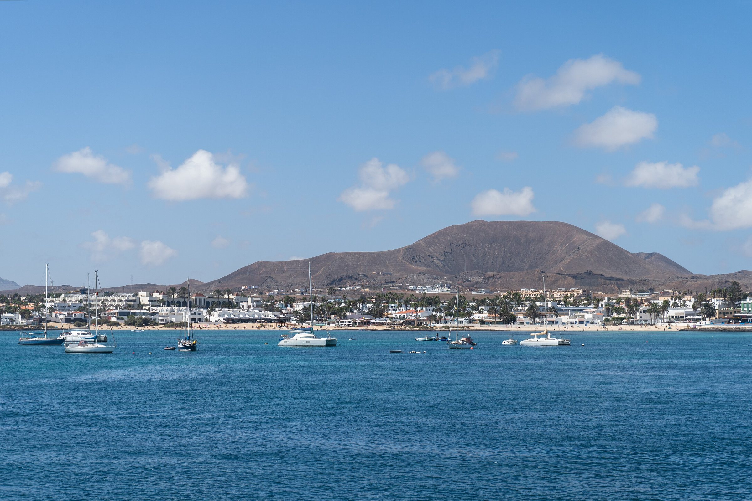 Imagen de archivo: Corralejo seen from ferry port 2023-09