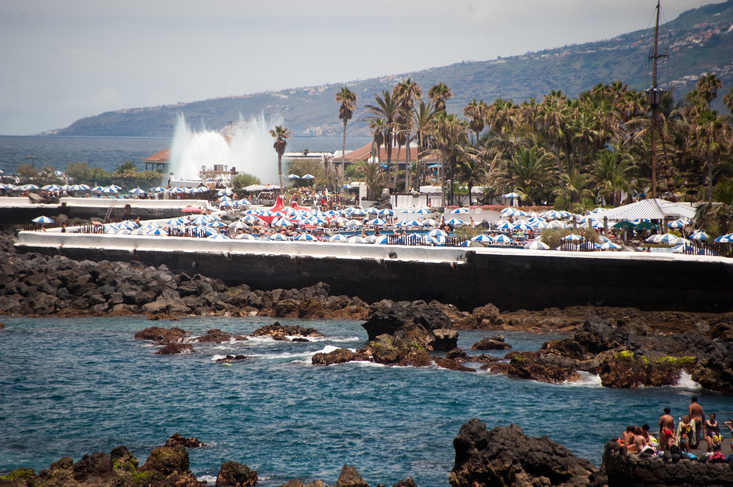 Symbolbild: View of Puerto de la Cruz coast. Tenerife, Canary Islands, Spain, Southwestern Europe