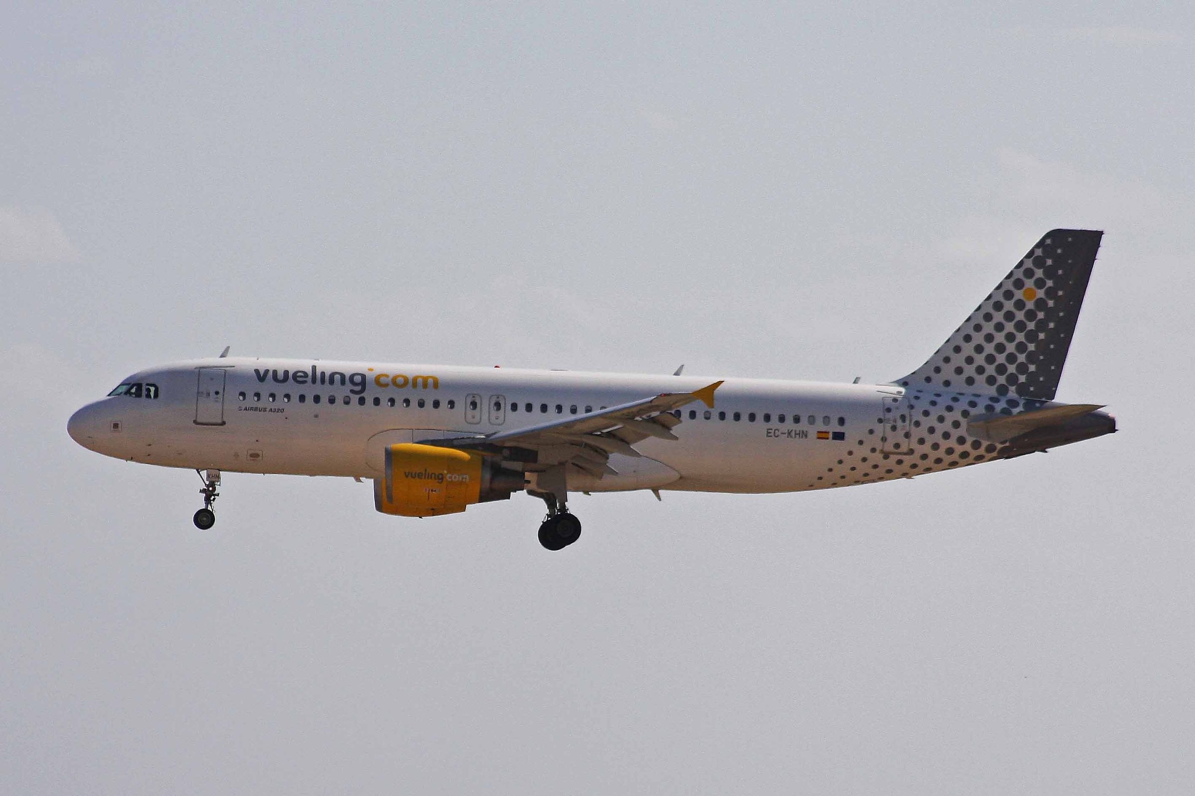 Immagine d'archivio: EC-KHN A320-216 Vueling LPA 04FEB11