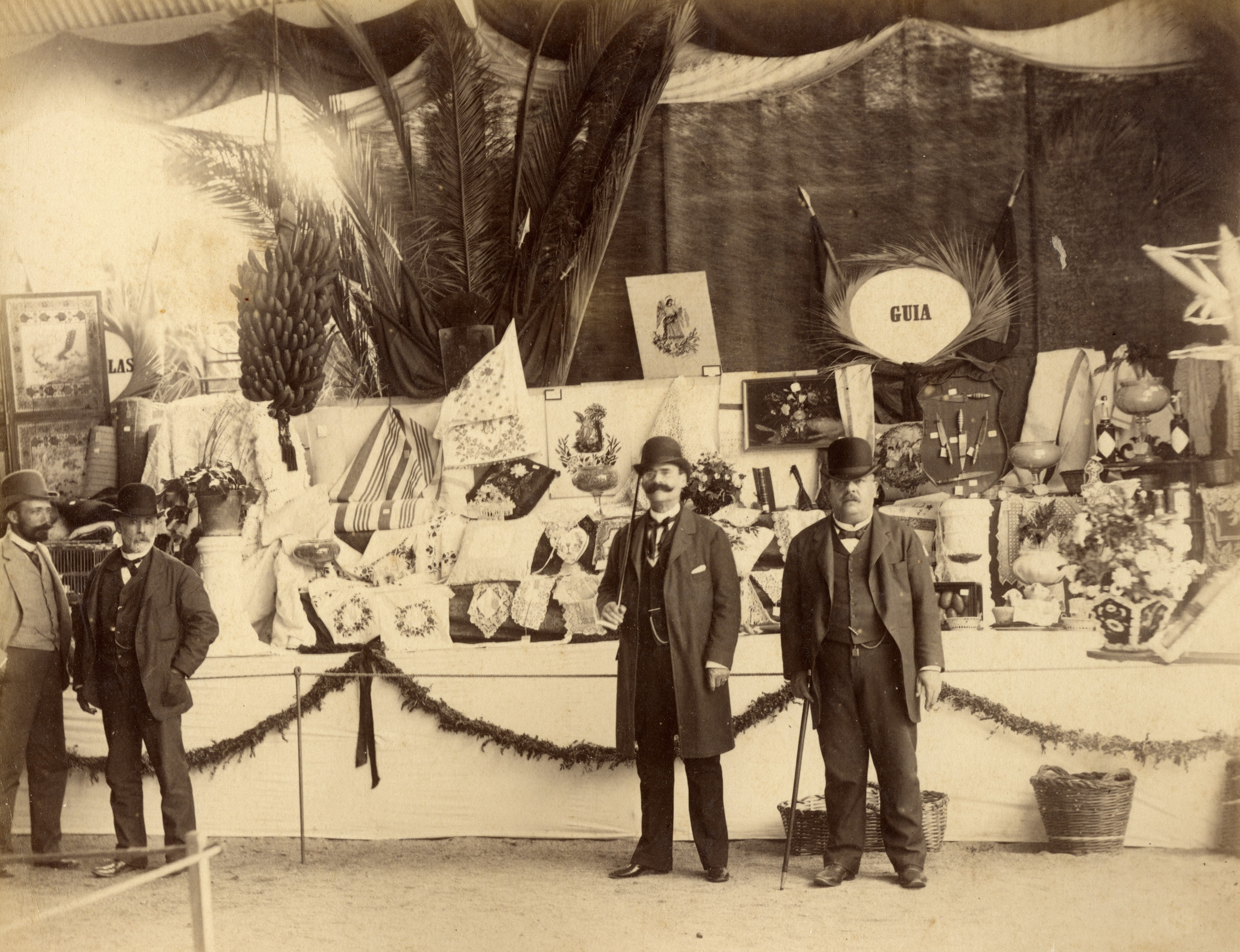 Imagen de archivo: Fiesta de las Flores (1892), pabellón de Guía (Gran Canaria)