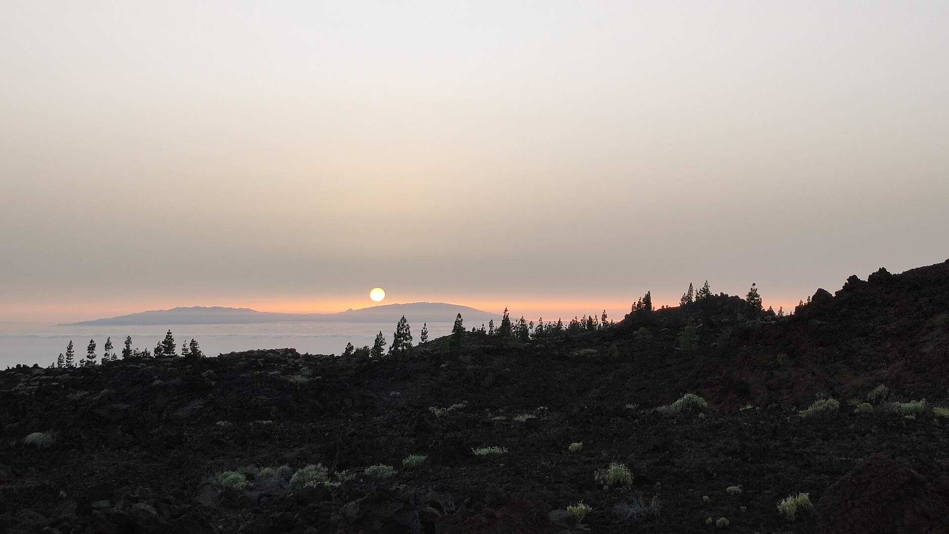 File photo: La Palma y La Gomera desde Las Cañadas