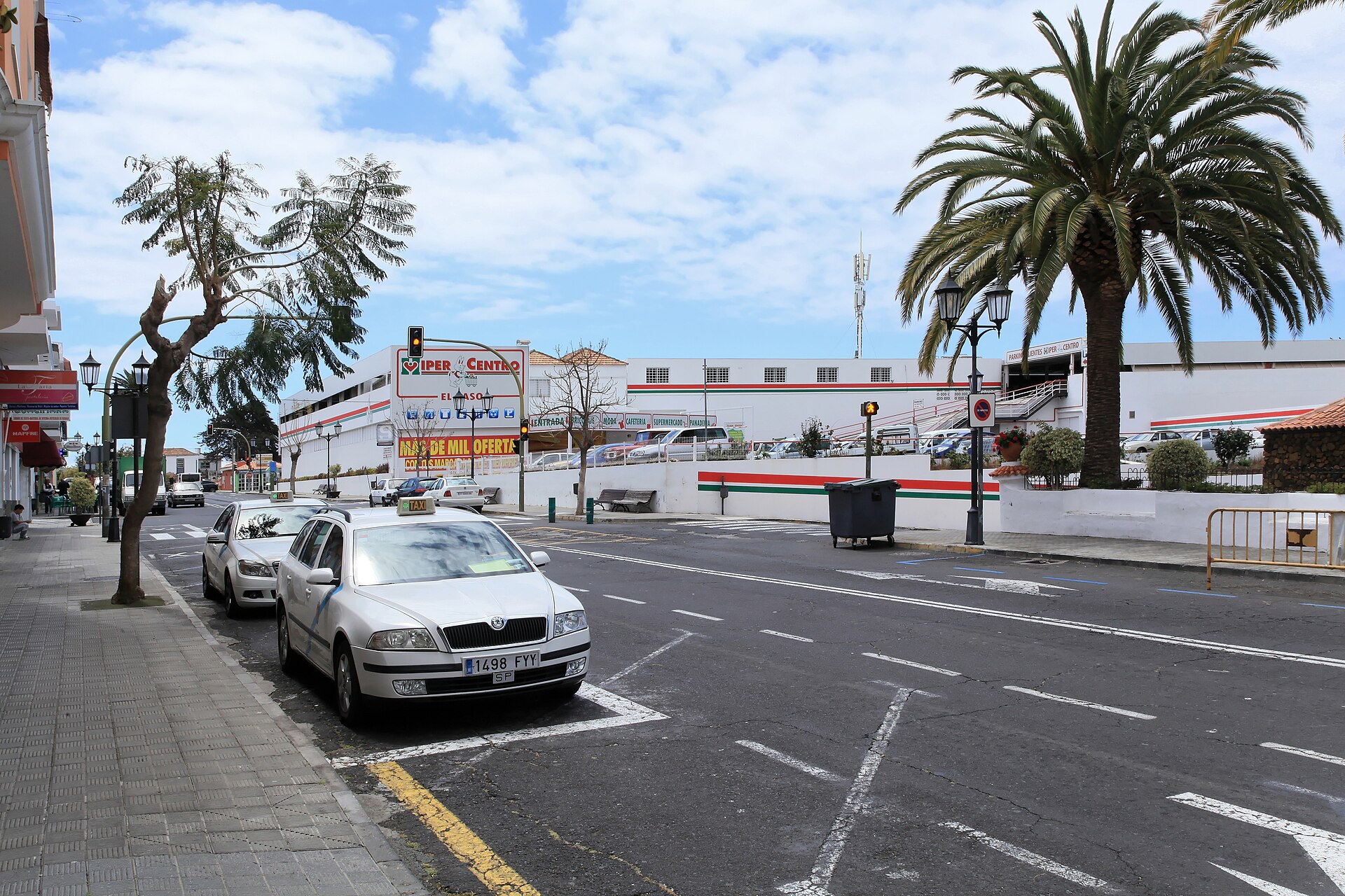 Symbolbild: La Palma - El Paso - Avenida Islas Canarias 06 ies