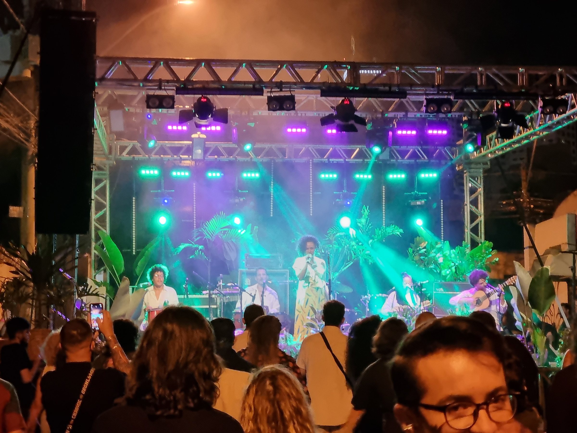 Imagen de archivo: Show Flávia Carolina, Shiva alt bar, Goiânia, julho de 2023