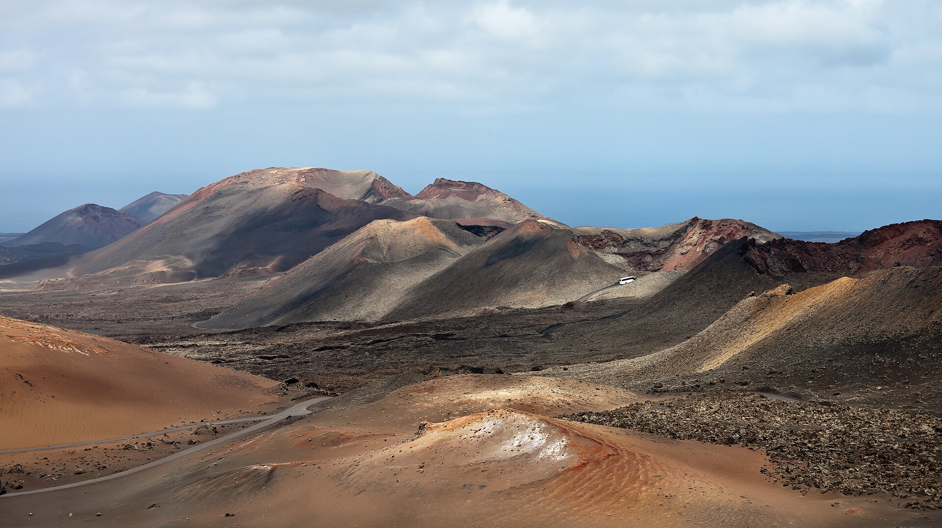 Imagen de archivo: Timanfaya- Lanzarote- Illas Canarias- Spain-T20