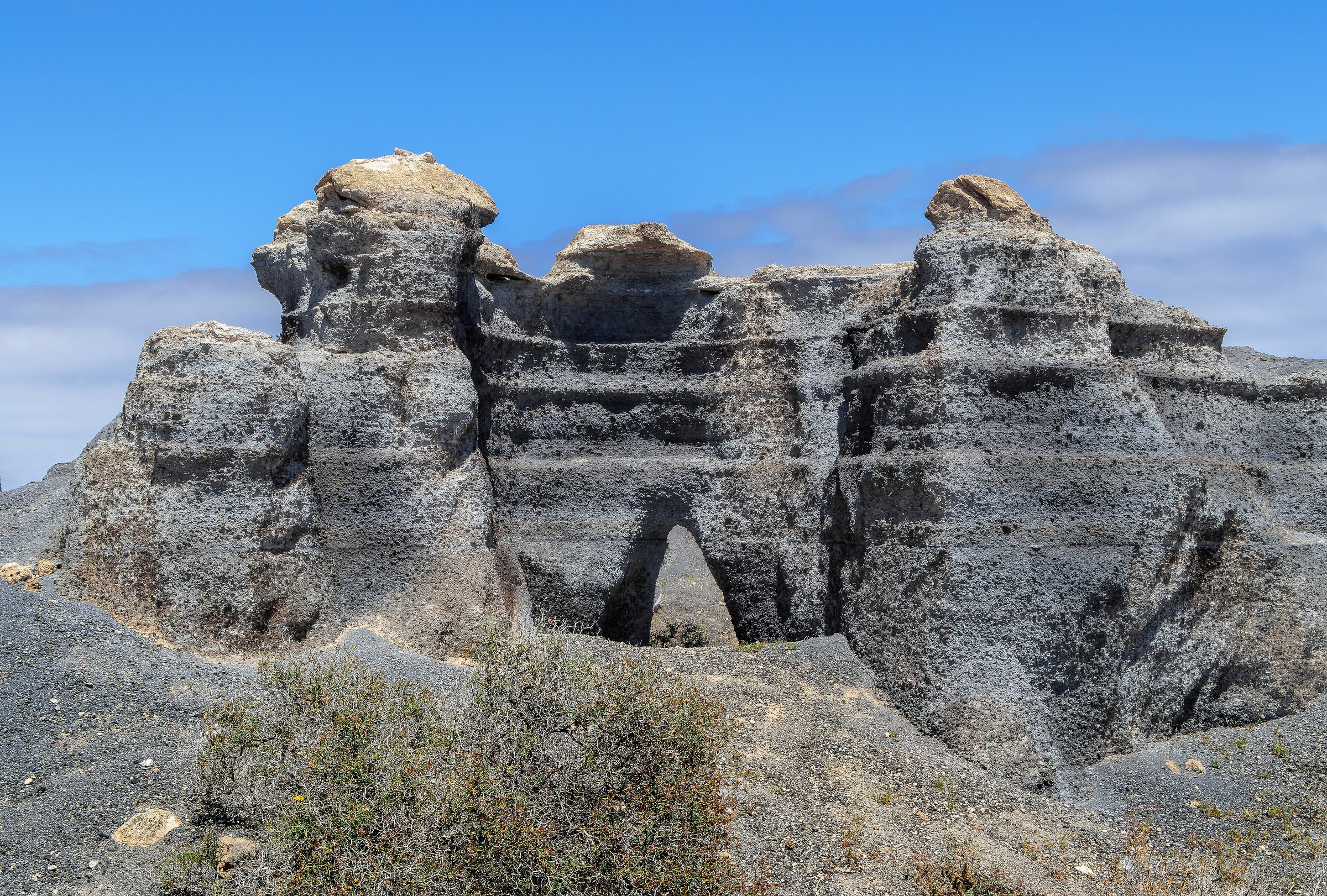 Immagine d'archivio: Erosion of tephra layers - Lanzarote