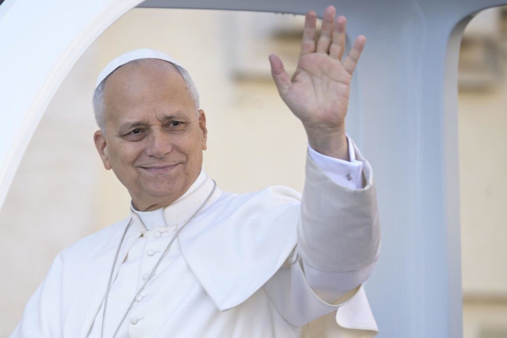 Ein Kompass, ein Golf-Cart und der letzte Wunsch eines Toten: die kleinen Geschichten hinter dem Papstbesuch