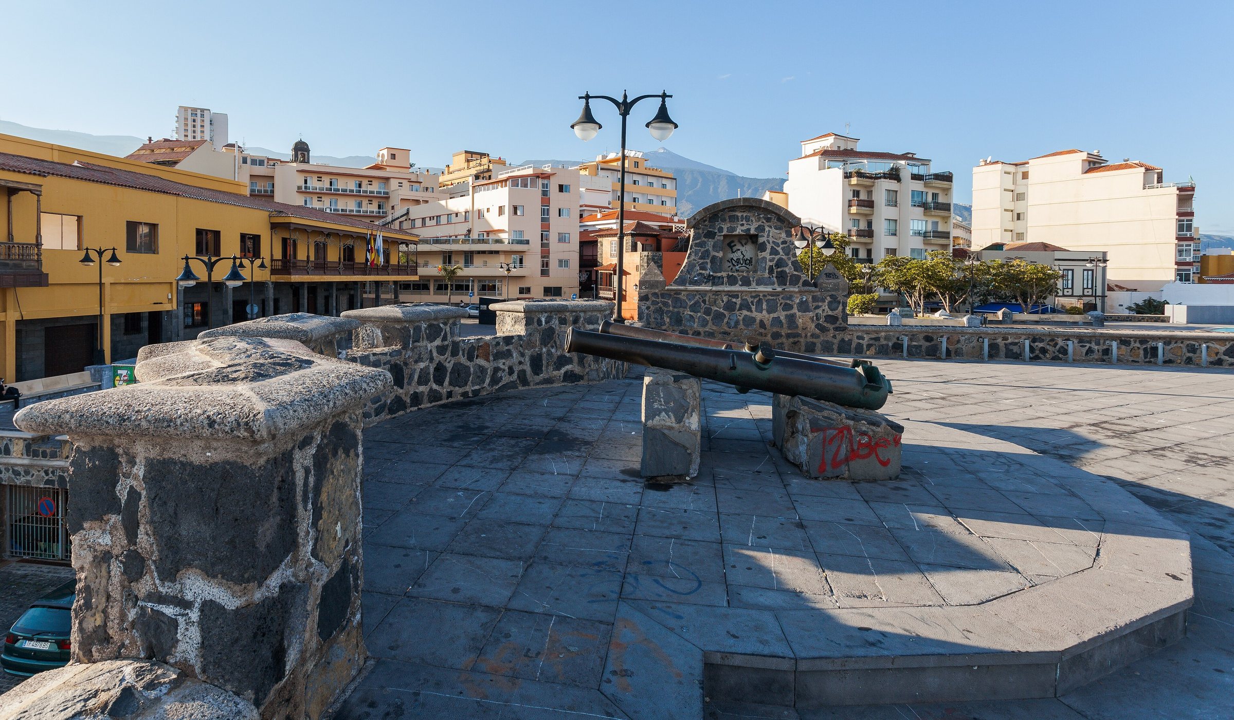 Imagen de archivo: Plaza de Europa, Puerto de la Cruz, Tenerife, España, 2012-12-13, DD