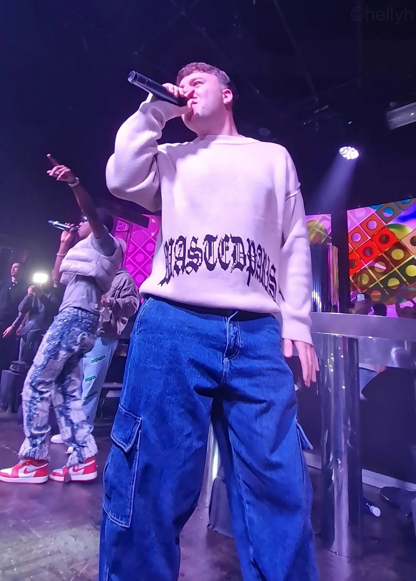 Quevedo performing on stage, a global star with deep Canarian roots