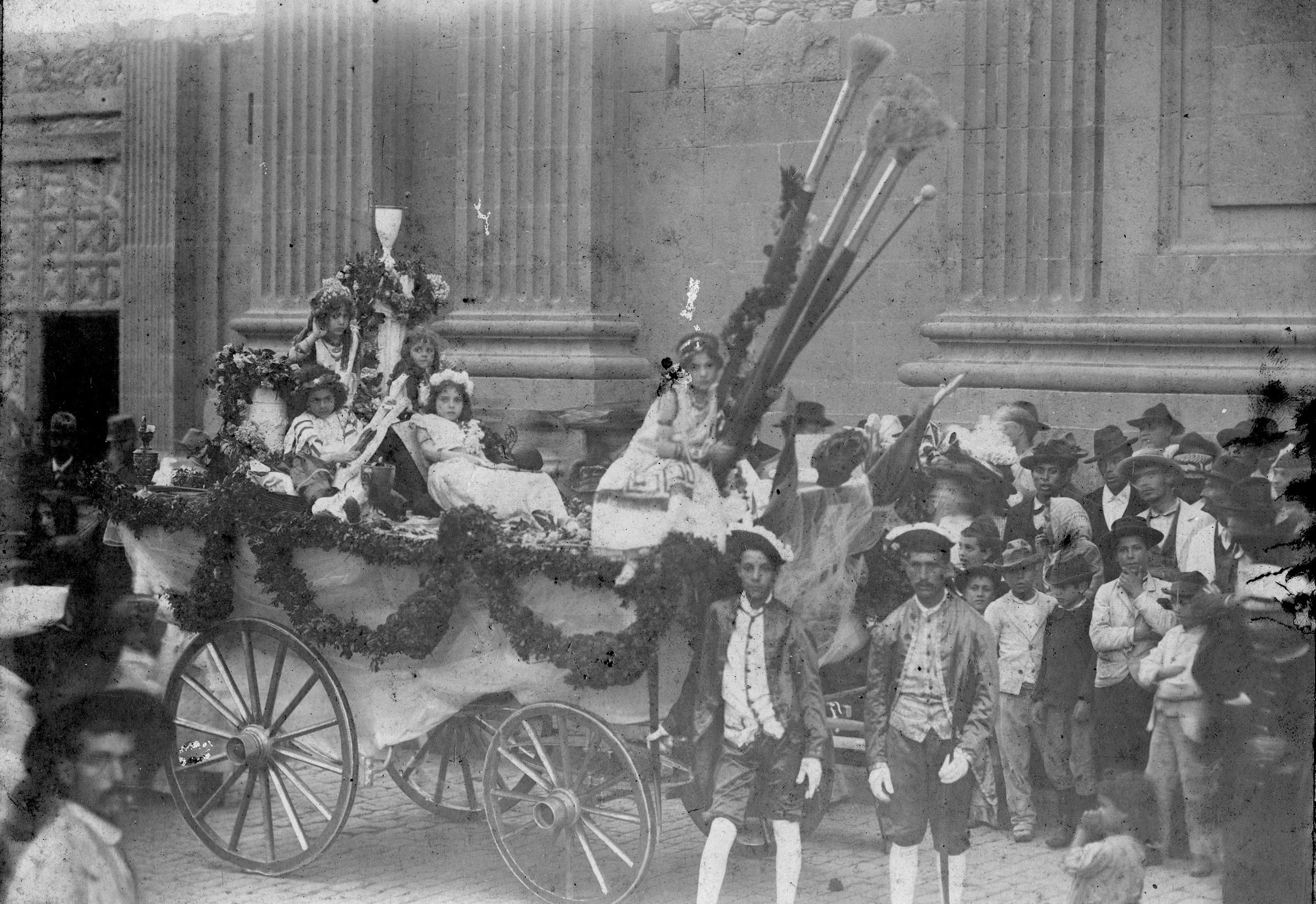 Symbolbild: CARNAVALES EN VEGUETA 1900-1910 POU, RAIMUNDO