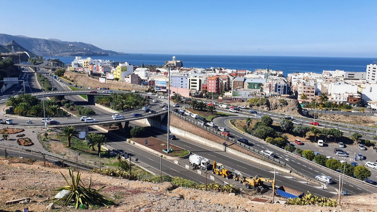 Calle en Las Palmas de Gran Canaria — la ciudad con la tasa de aprobados más baja del examen de conducir en España