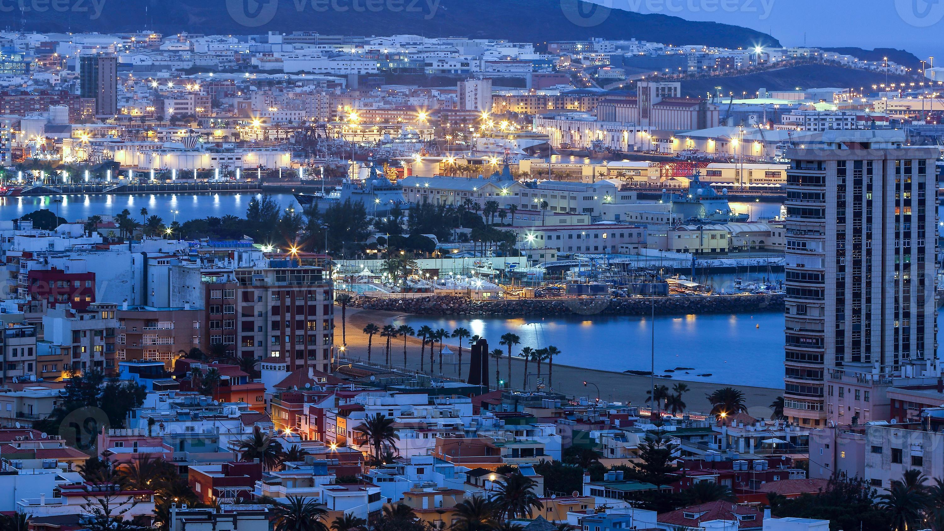 Vista panoramica di Las Palmas de Gran Canaria — hub tecnologico delle Canarie